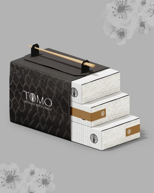Tomo takeaway boxes with the sakura pattern