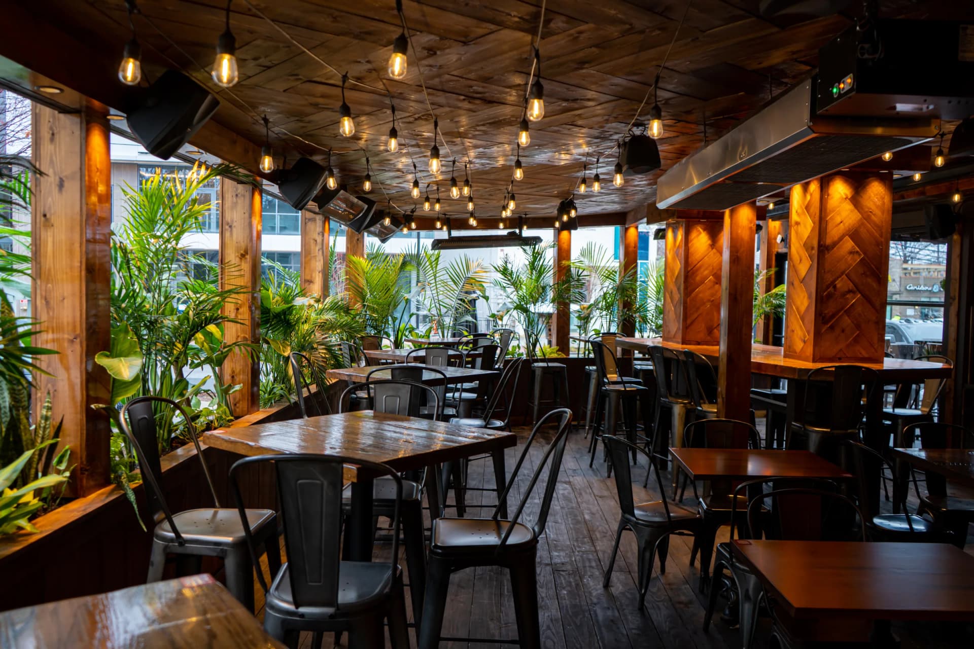 The dining room at Zócalo Mexican Kitchen & Cantina in Midtown Atlanta